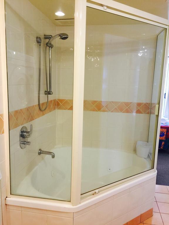 The Sedgebrook On Leichhardt Aparthotel Brisbane Ngoại thất bức ảnh