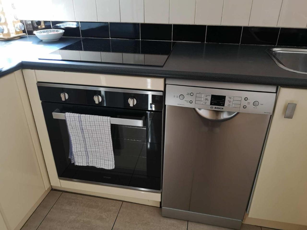 The Sedgebrook On Leichhardt Aparthotel Brisbane Ngoại thất bức ảnh